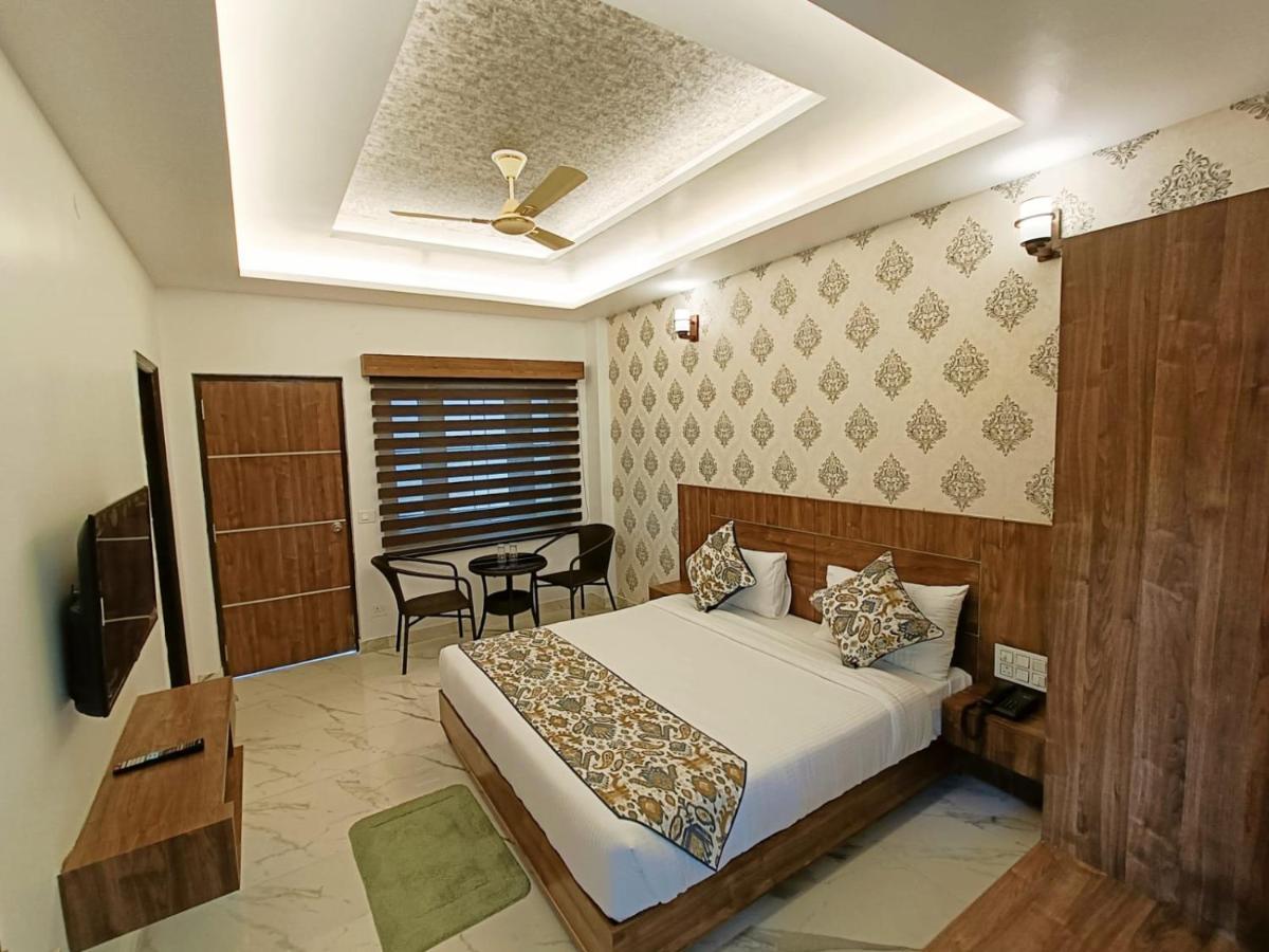 Hotel Cloud Inn, Nainital Rāmgarh Екстериор снимка