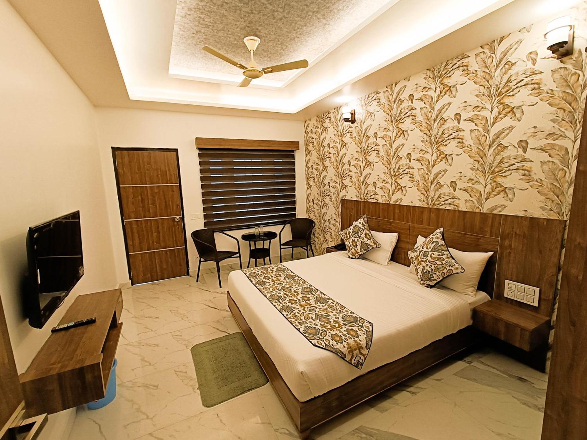 Hotel Cloud Inn, Nainital Rāmgarh Екстериор снимка